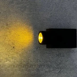 چراغ دکوراتیو یک طرفه لوله ای با لنز محدب زمرد نور (رنگ پایه/1*1w) کد 113-1R